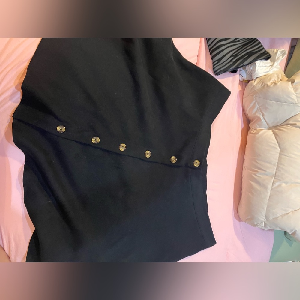 NEVER WORN , black button down skirt, flared